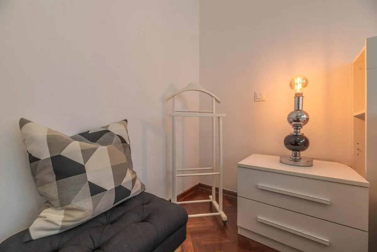 Apartment Windrose Residenza Serena Pisa