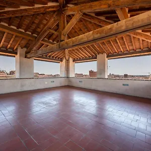Nella Torre Del Poschi Penthouse With Roof Terrace Pise